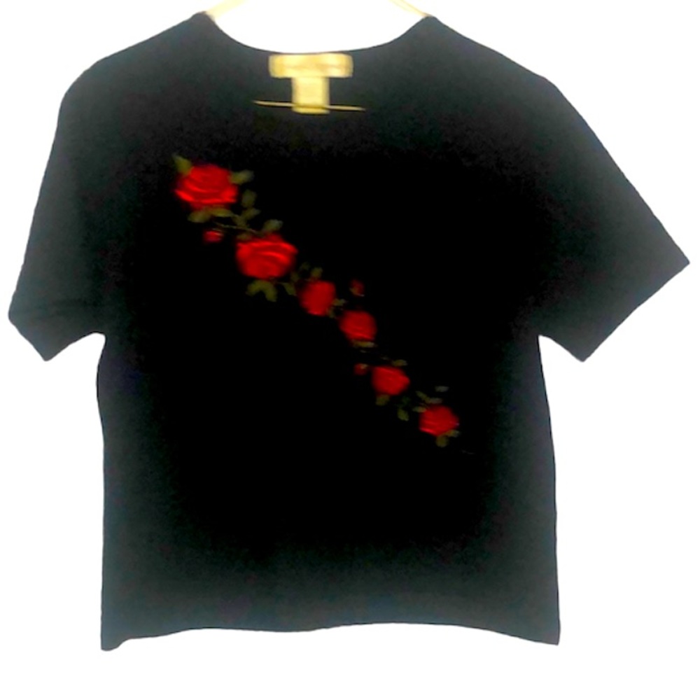 🌞 Casual Corner vtg Black Short Sleeve sweater embroidered Red Roses L